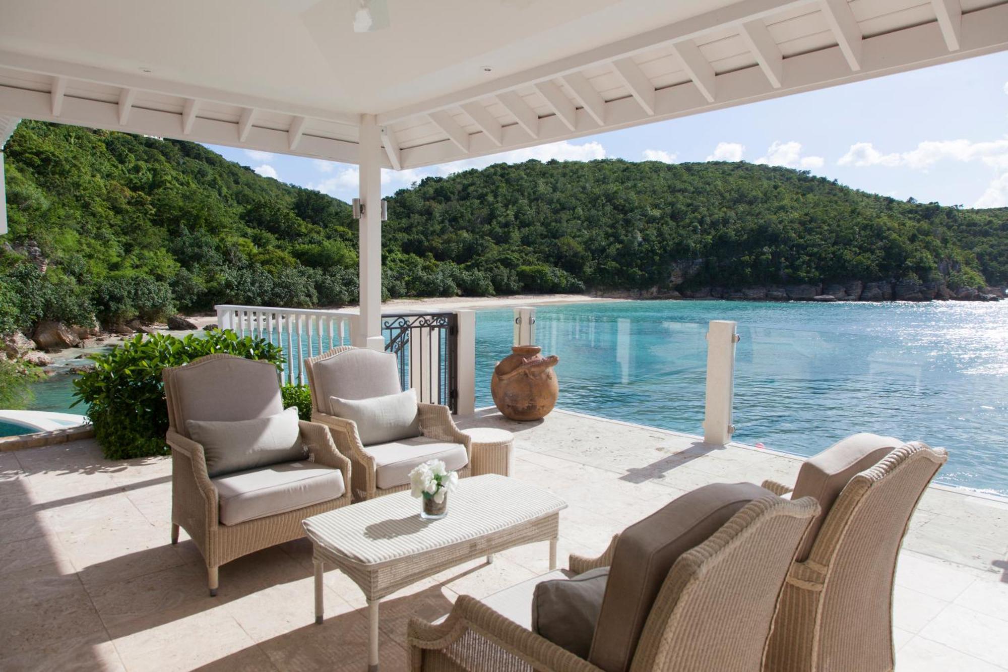 Blue Waters Resort And Spa St. John's Eksteriør bilde